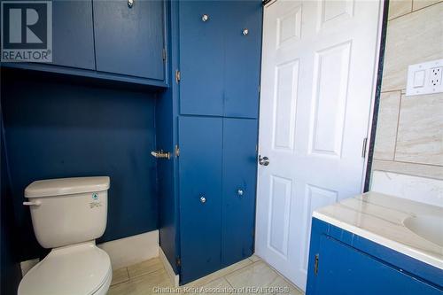 130 Raleigh Street, Chatham, ON - Indoor Photo Showing Bathroom