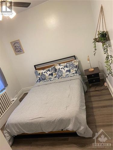 118 Marier Avenue, Ottawa, ON - Indoor Photo Showing Bedroom