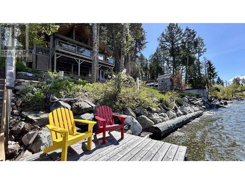 3764 Emerald Crescent, Lac La Hache, BC - Outdoor With Deck Patio Veranda