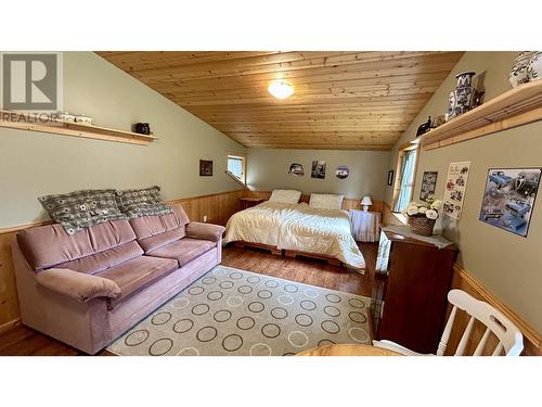 3764 Emerald Crescent, Lac La Hache, BC - Indoor Photo Showing Basement