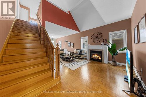 93 Chateau Dr, Vaughan, ON - Indoor With Fireplace