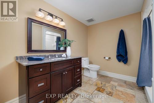481 Lynden Road, Brant, ON - Indoor Photo Showing Bathroom