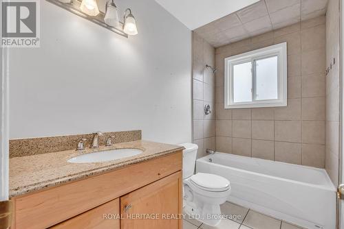 241 Sinclair St, Cobourg, ON - Indoor Photo Showing Bathroom