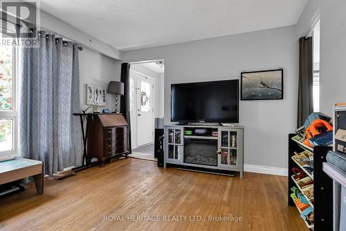 241 Sinclair St, Cobourg, ON - Indoor Photo Showing Living Room