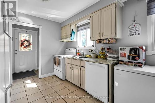 241 Sinclair St, Cobourg, ON - Indoor Photo Showing Kitchen
