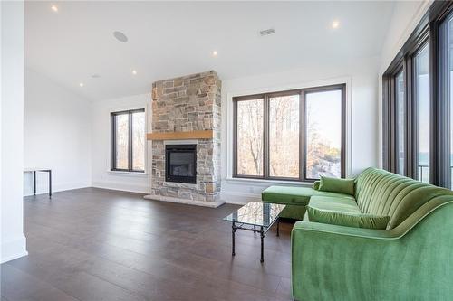 1250 Lakeshore Road W, St. Catharines, ON - Indoor Photo Showing Living Room With Fireplace