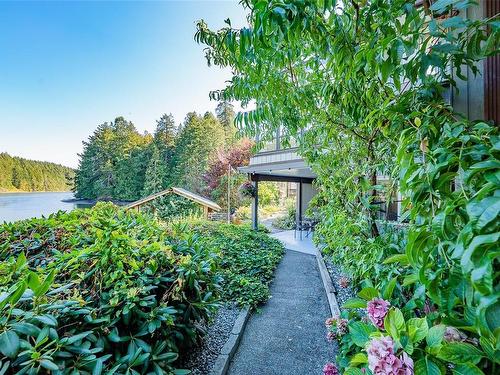 4744 Brenton Page Rd, Ladysmith, BC - Outdoor With Body Of Water
