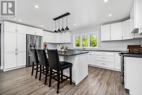 18 Main St, Tyendinaga, ON - Indoor Photo Showing Kitchen With Upgraded Kitchen