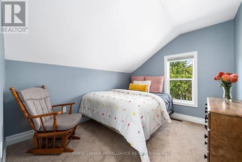 18 Main St, Tyendinaga, ON - Indoor Photo Showing Bedroom