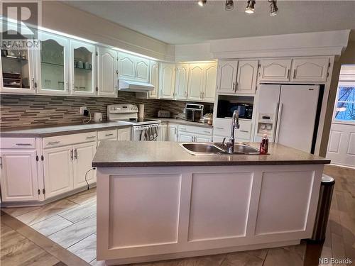 607 Ennishone Road, Dsl De Drummond/Dsl Of Drummond, NB - Indoor Photo Showing Kitchen With Double Sink