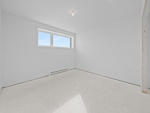 Chambre Ã Â coucher - 990 Rue Du Campanile, Drummondville, QC - Indoor Photo Showing Other Room