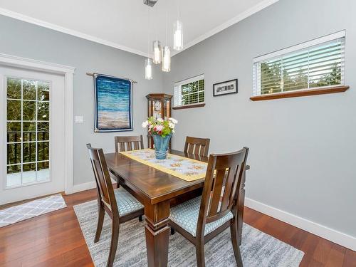 2548 Kinnoull Cres, Mill Bay, BC - Indoor Photo Showing Dining Room