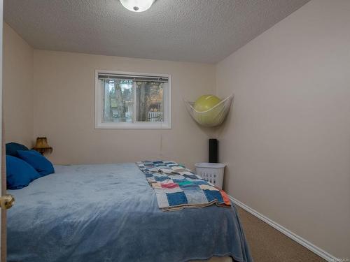 2381 Weeks Rd, Nanoose Bay, BC - Indoor Photo Showing Bedroom