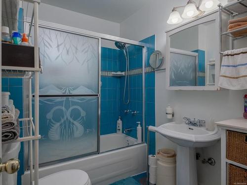 2381 Weeks Rd, Nanoose Bay, BC - Indoor Photo Showing Bathroom