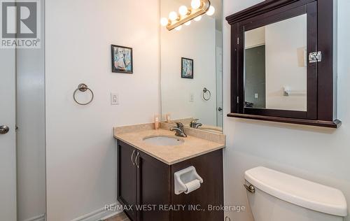 #313 -354 Atherley Rd, Orillia, ON - Indoor Photo Showing Bathroom