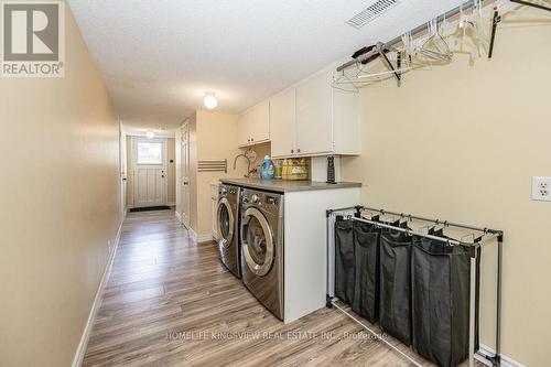 44 Ridgewood Cres, Cambridge, ON - Indoor Photo Showing Laundry Room