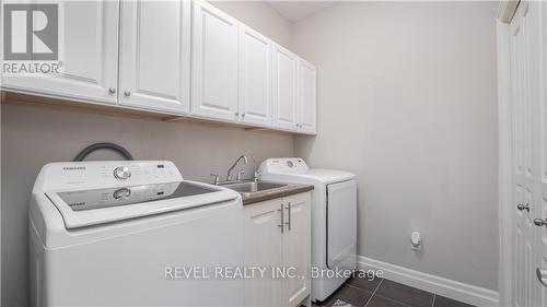#12 -60 Dufferin Ave, Brantford, ON - Indoor Photo Showing Laundry Room