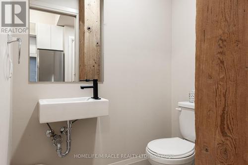 214 - 245 Downie Street, Stratford, ON - Indoor Photo Showing Bathroom