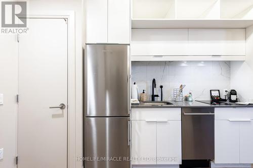 214 - 245 Downie Street, Stratford, ON - Indoor Photo Showing Kitchen With Upgraded Kitchen