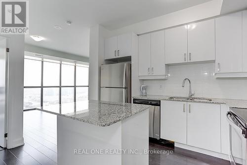 2104 - 2910 Highway 7 Road W, Vaughan, ON - Indoor Photo Showing Kitchen With Upgraded Kitchen