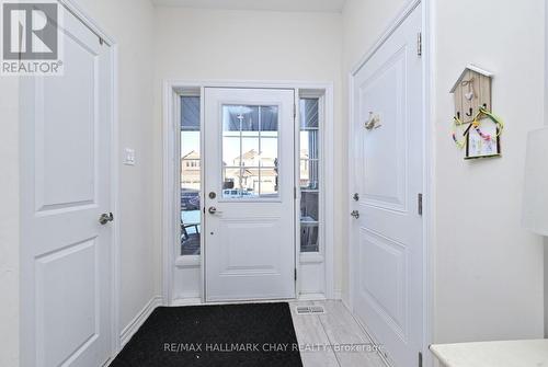 100 Knight St, New Tecumseth, ON - Indoor Photo Showing Other Room