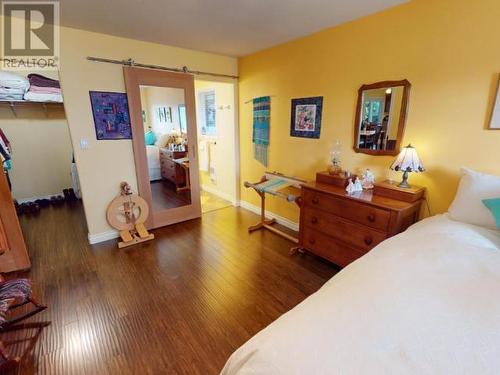 4827 Balsam Street, Texada Island, BC - Indoor Photo Showing Bedroom