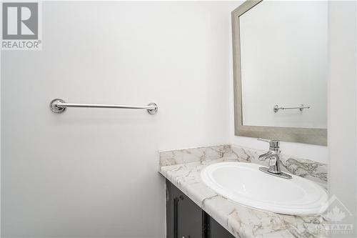 76 Greenboro Crescent, Ottawa, ON - Indoor Photo Showing Bathroom