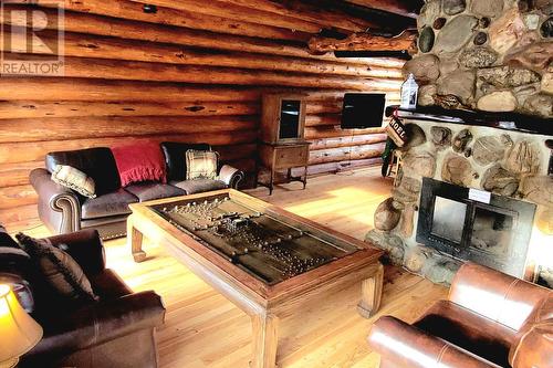 4096 Toby Creek  Road, Invermere, BC - Indoor Photo Showing Living Room With Fireplace