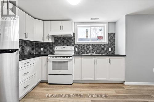 Lower - 92 Margery Avenue, St. Catharines, ON - Indoor Photo Showing Kitchen