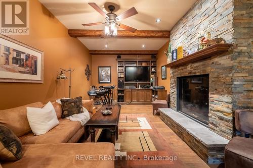 496 Metler Road, Pelham, ON - Indoor Photo Showing Living Room With Fireplace