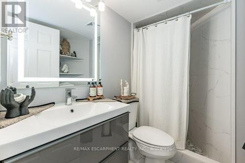 #209 -2391 Central Park Dr, Oakville, ON - Indoor Photo Showing Bathroom