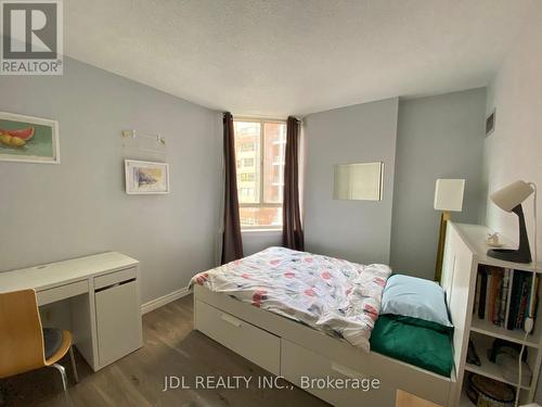 1204 - 633 Bay Street, Toronto, ON - Indoor Photo Showing Bedroom