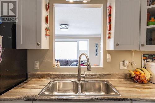 1345 Pembroke Street W, Pembroke, ON - Indoor Photo Showing Kitchen With Double Sink