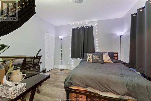 1112-1114 Hickory Road, Windsor, ON - Indoor Photo Showing Bedroom