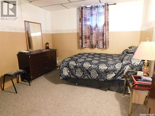 316 Centre Street, Coronach, SK - Indoor Photo Showing Bedroom