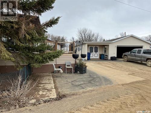 316 Centre Street, Coronach, SK - Outdoor