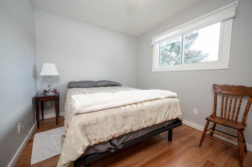 628 18Th Avenue S, Cranbrook, BC - Indoor Photo Showing Bedroom