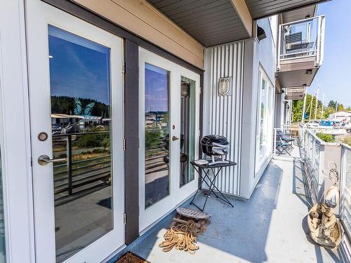 205-1250 Stewart Ave, Nanaimo, BC - Outdoor With Deck Patio Veranda With Exterior