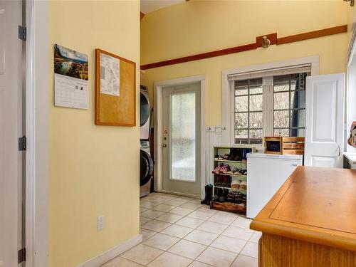 A-289 Boardwalk Ave, Ucluelet, BC - Indoor