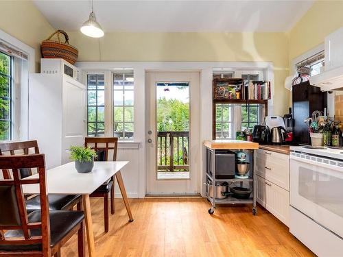 A-289 Boardwalk Ave, Ucluelet, BC - Indoor Photo Showing Dining Room