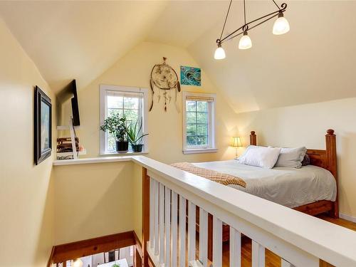 A-289 Boardwalk Ave, Ucluelet, BC - Indoor Photo Showing Bedroom