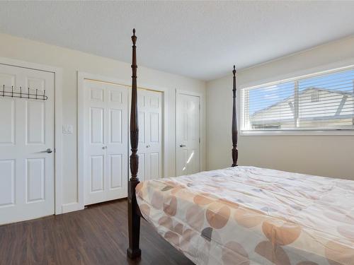 645 Mark Road, Kelowna, BC - Indoor Photo Showing Bedroom