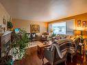 324 Windsor Avenue, Penticton, BC  - Indoor Photo Showing Living Room 
