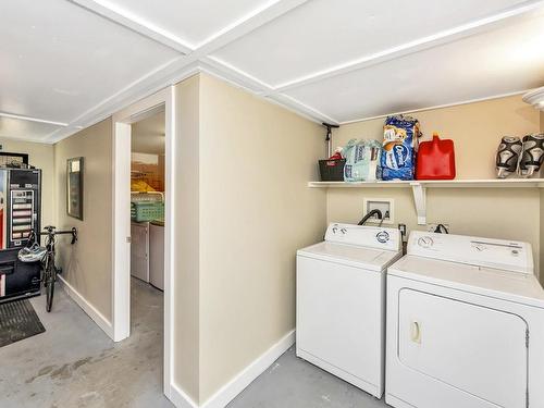 2586 Rainville Rd, Langford, BC - Indoor Photo Showing Laundry Room