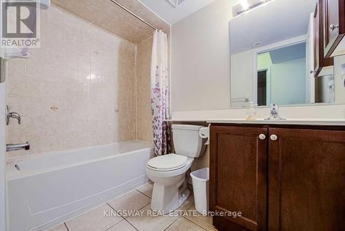 #21 -2488 Post Rd, Oakville, ON - Indoor Photo Showing Bathroom