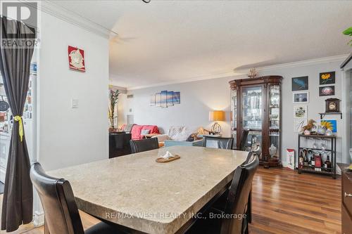 #905 -26 Hanover Rd, Brampton, ON - Indoor Photo Showing Dining Room