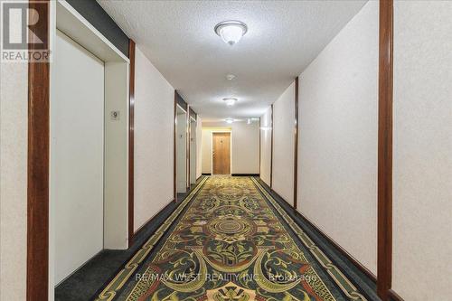#905 -26 Hanover Rd, Brampton, ON - Indoor Photo Showing Other Room