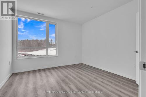 #407 -1098 Paisley Rd E, Guelph, ON - Indoor Photo Showing Other Room