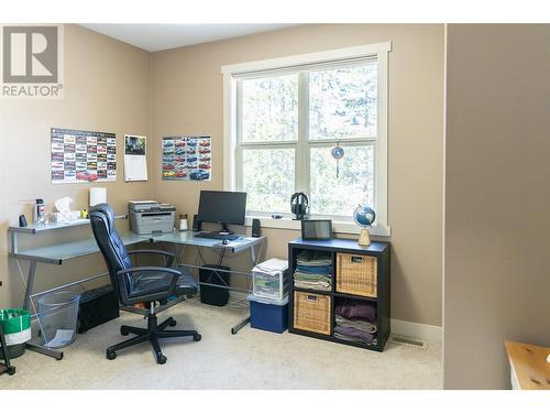 2592 Alpen Paradies Road Unit# 56 Lot# Sl 68, Blind Bay, BC - Indoor Photo Showing Office
