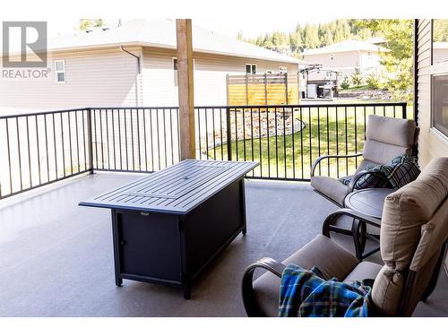 2592 Alpen Paradies Road Unit# 56 Lot# Sl 68, Blind Bay, BC - Outdoor With Deck Patio Veranda With Exterior